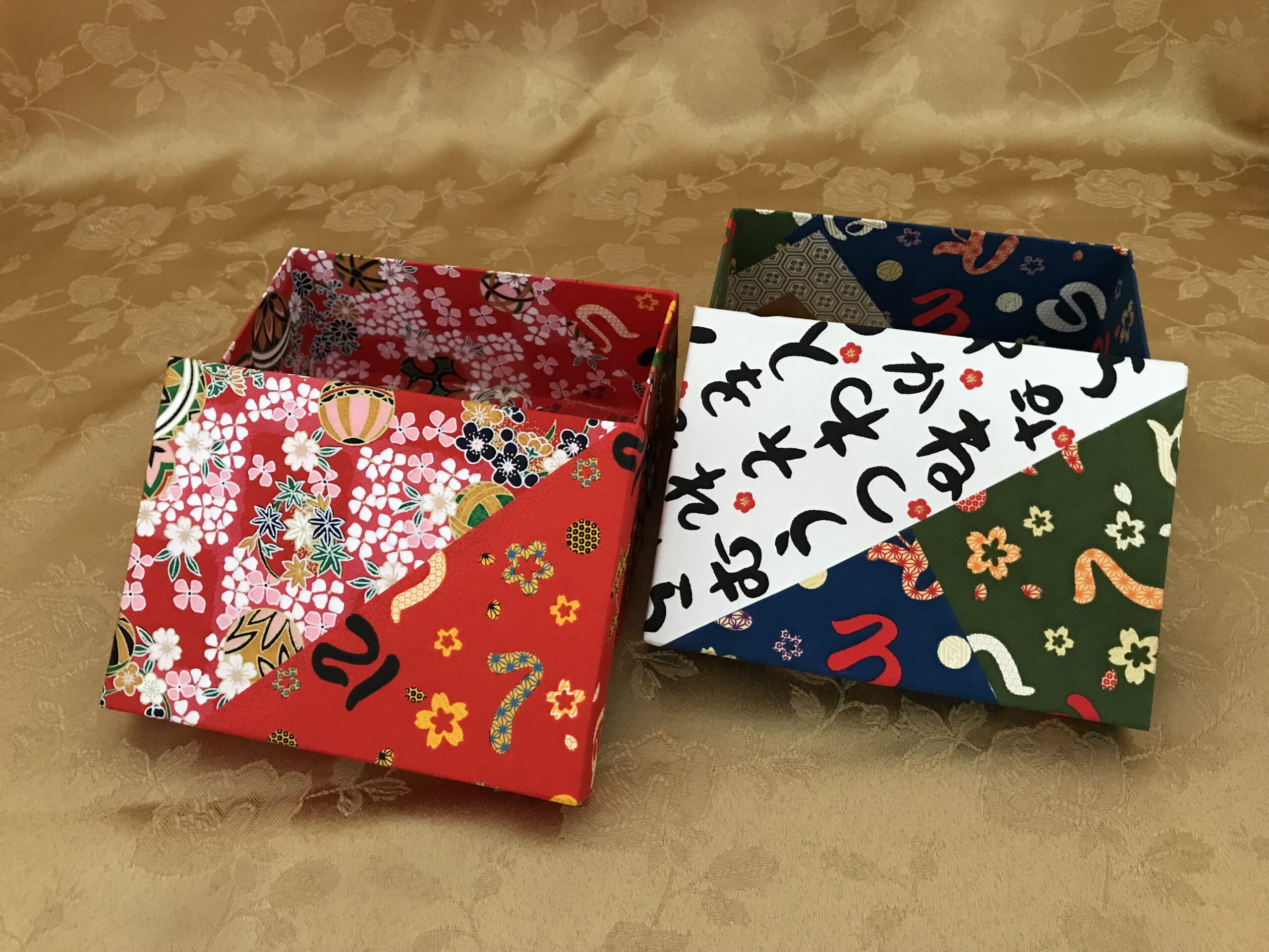 和紙千代紙の箱2種